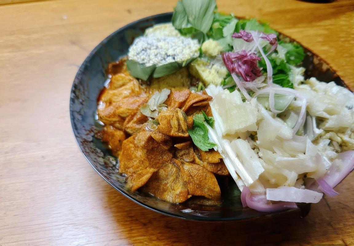 冈山与日视巅峰对决：赛事回顾与战术解析